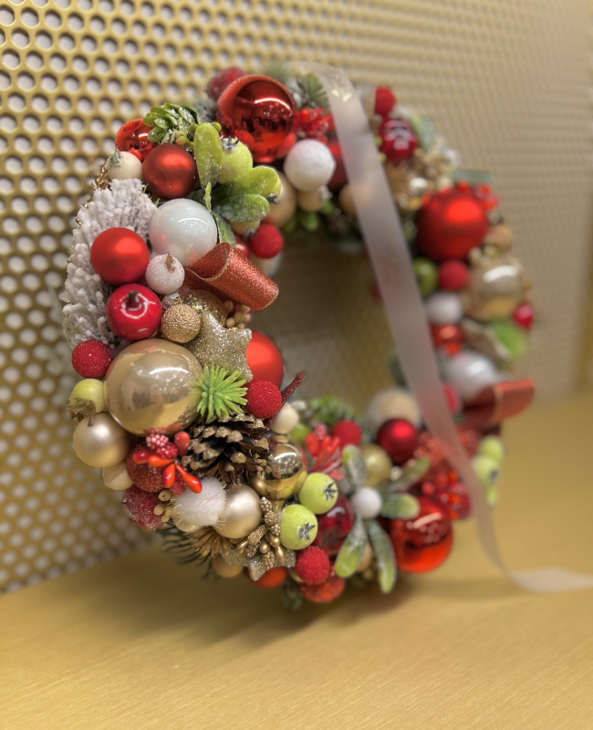 Winter Red – Image 3